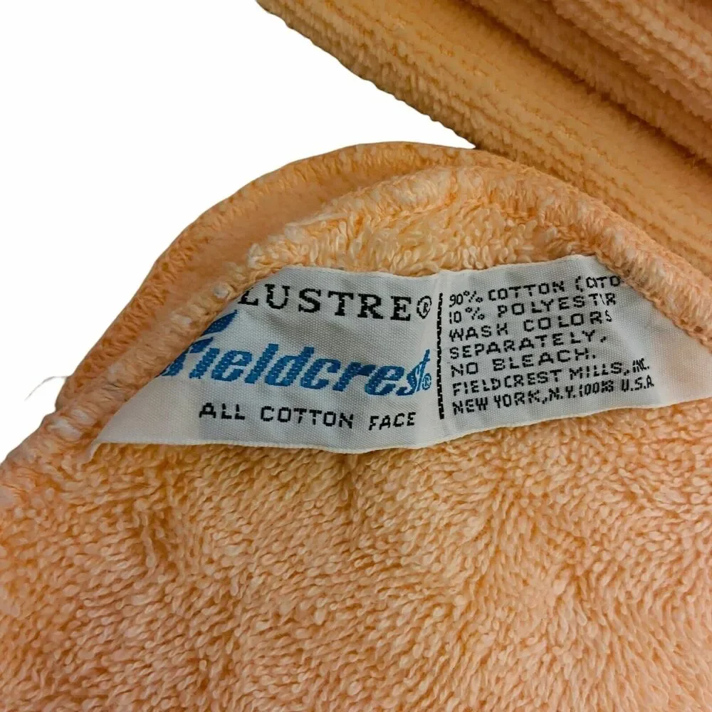 #4337 VTG Fieldcrest Peach guest towels